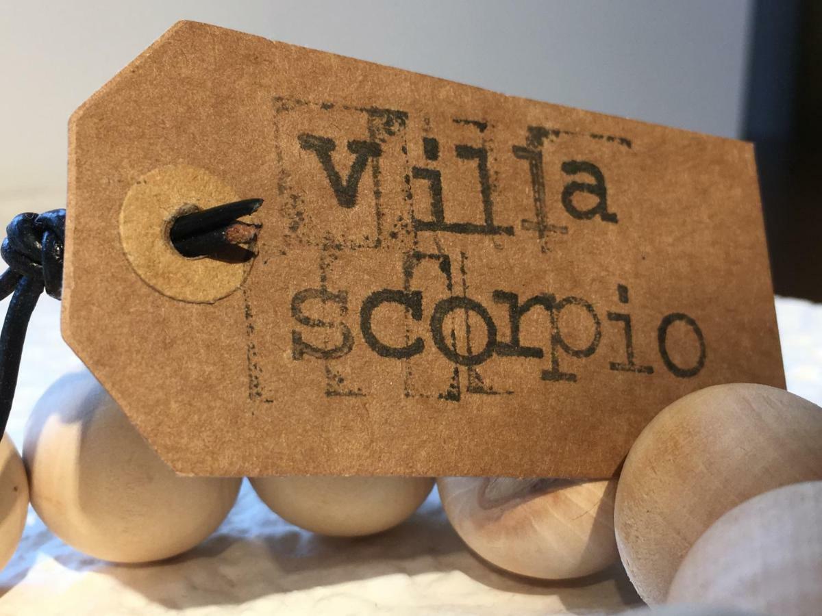 Villa Scorpio Rijs Exterior foto